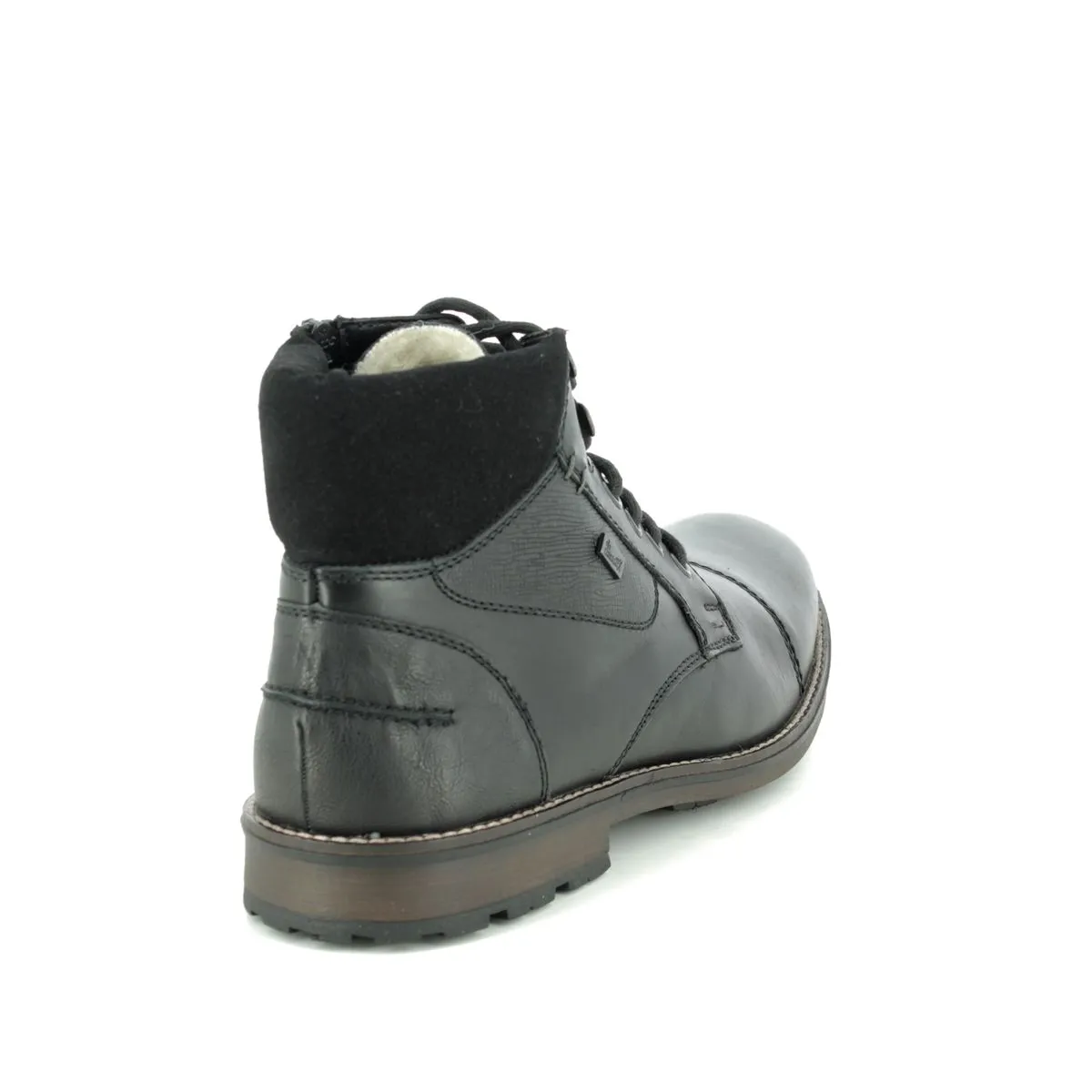 Black Cap Toe Hiker RTex