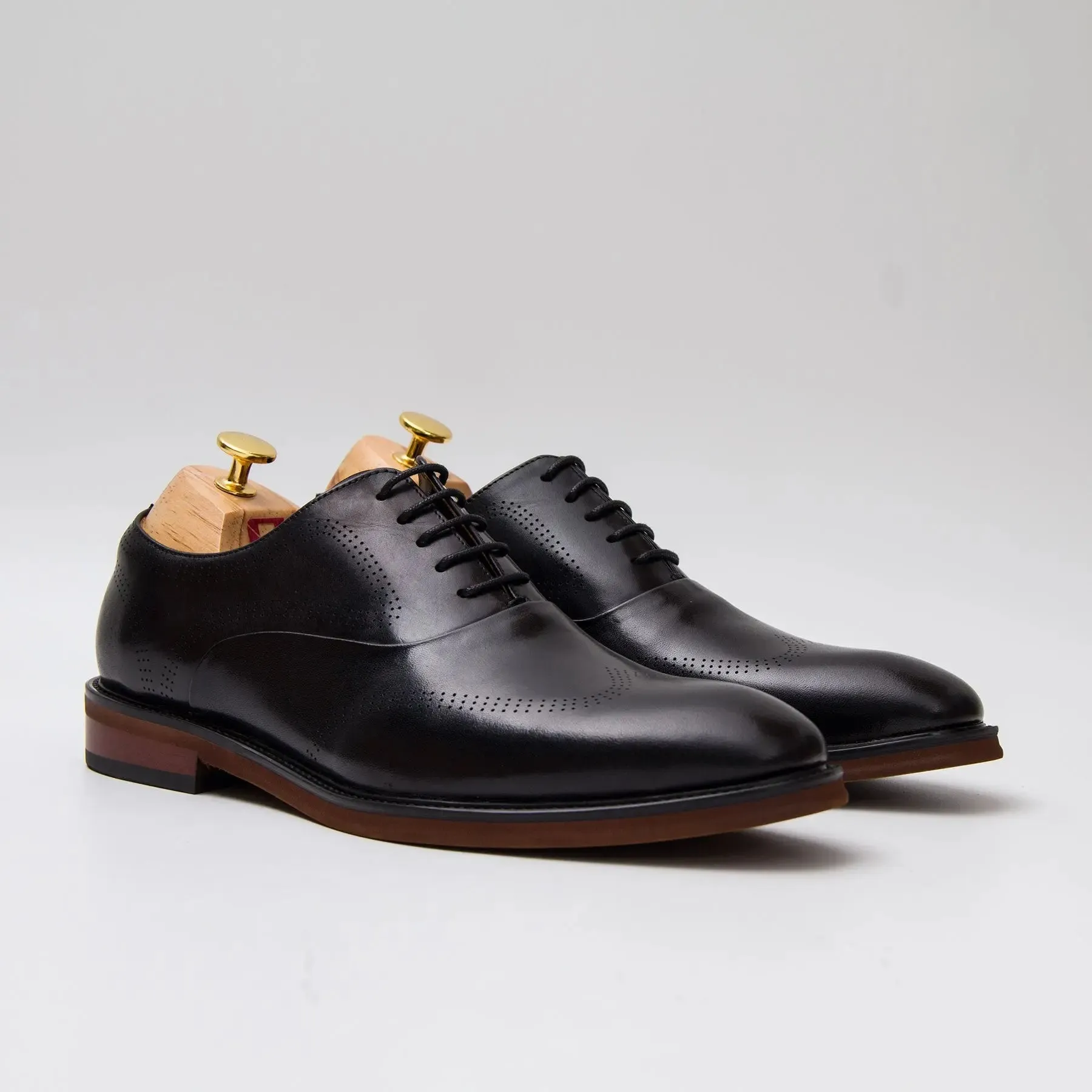 Brown leather oxford shoes