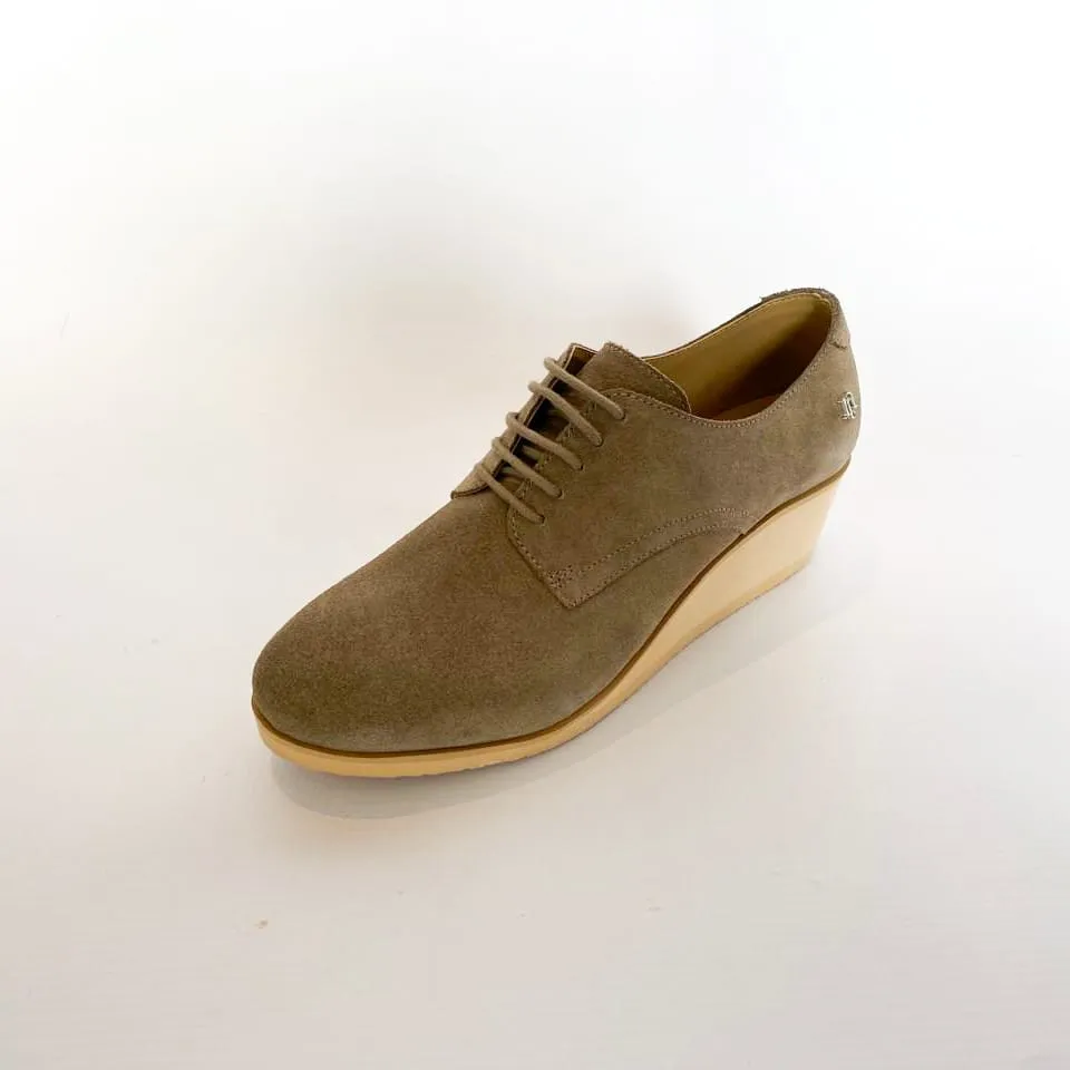 Nicci Tyler - Morrison leather taupe wedge shoe