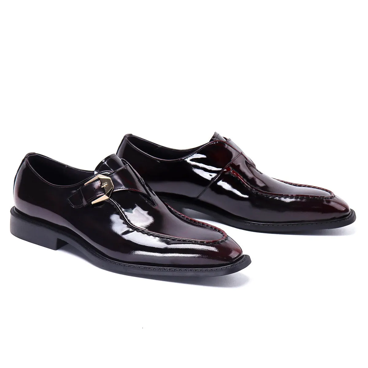 Polished leather buckle shoes